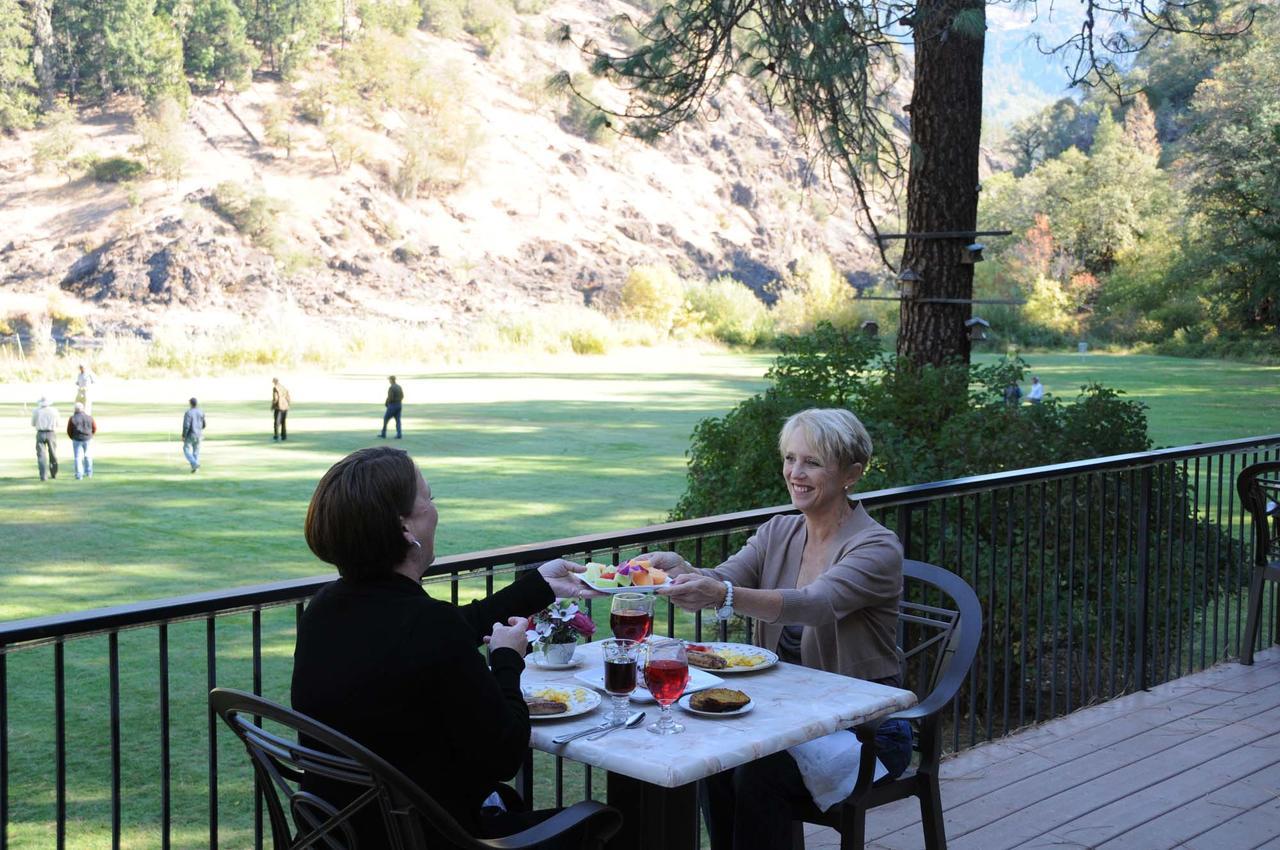 Morrisons Rogue River Lodge Merlin Kültér fotó